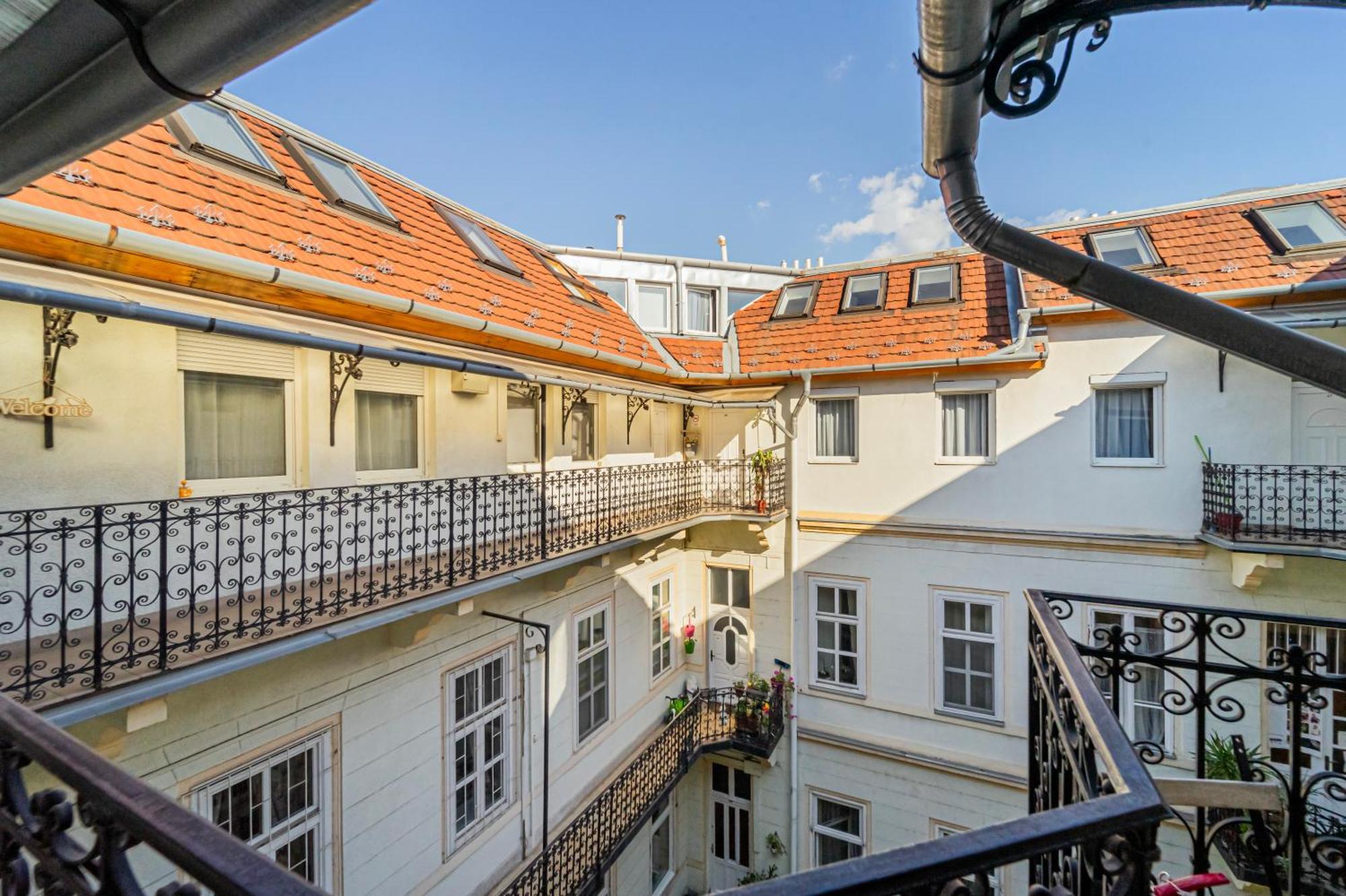 Exclusive & Central Duplex Residence By Prestige Homes Budapest Kültér fotó